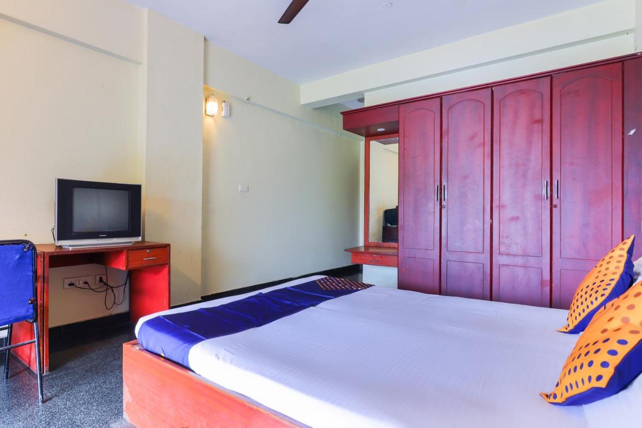 Spot On 64230 Killi Tourist Home Thiruvananthapuram Exterior photo