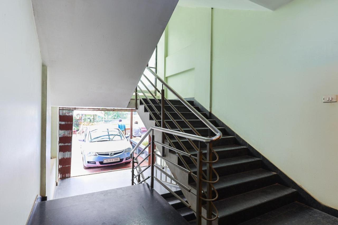 Spot On 64230 Killi Tourist Home Thiruvananthapuram Exterior photo